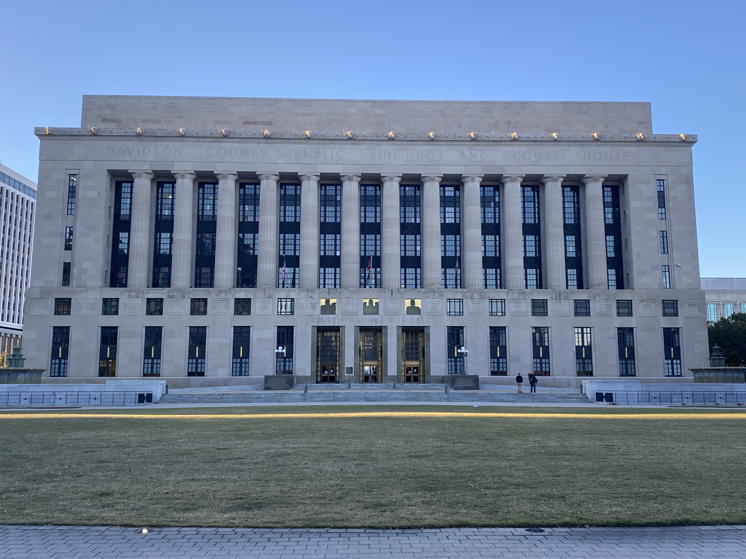 Davidson County Probate Court Building — estate sale